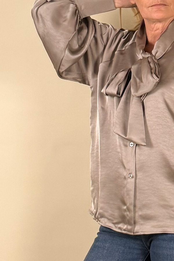 Alternative view of Shona Blouse
