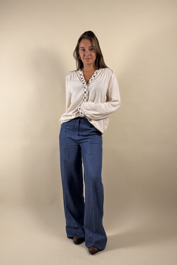 Alternative view of Pantalon Léandro