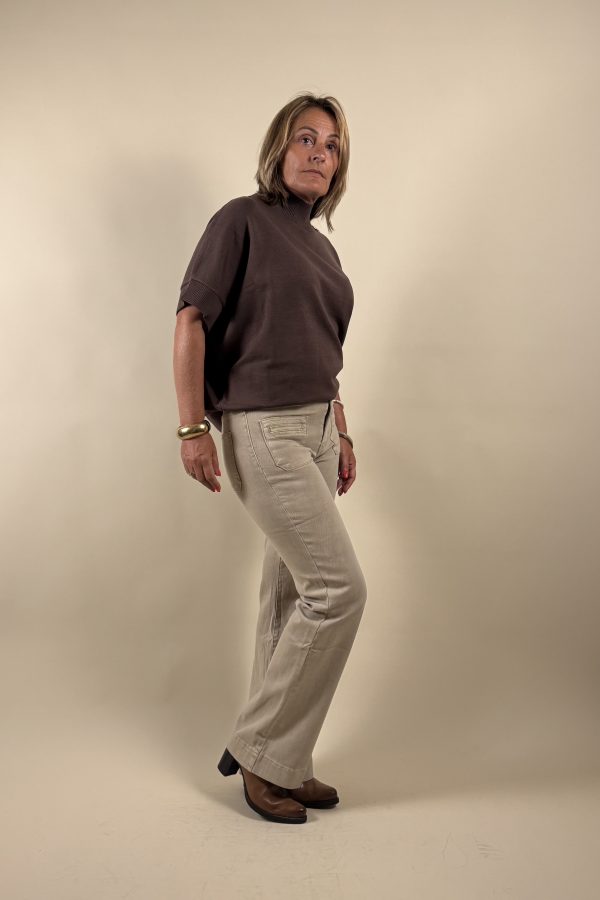 Alternative view of Jean Clarence