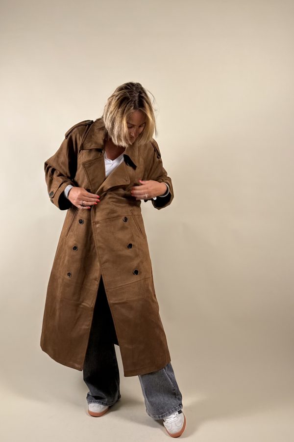 Long trench en daim marron