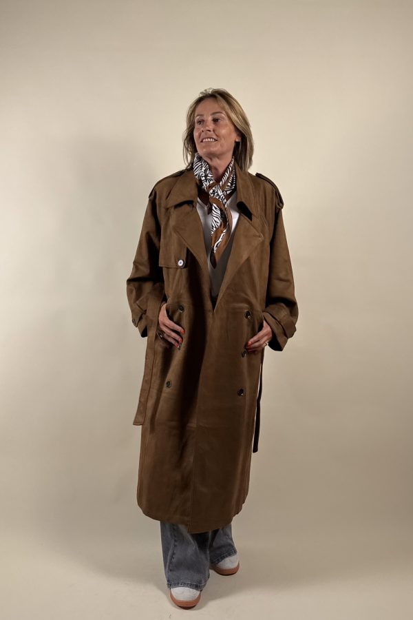 Long trench en daim marron