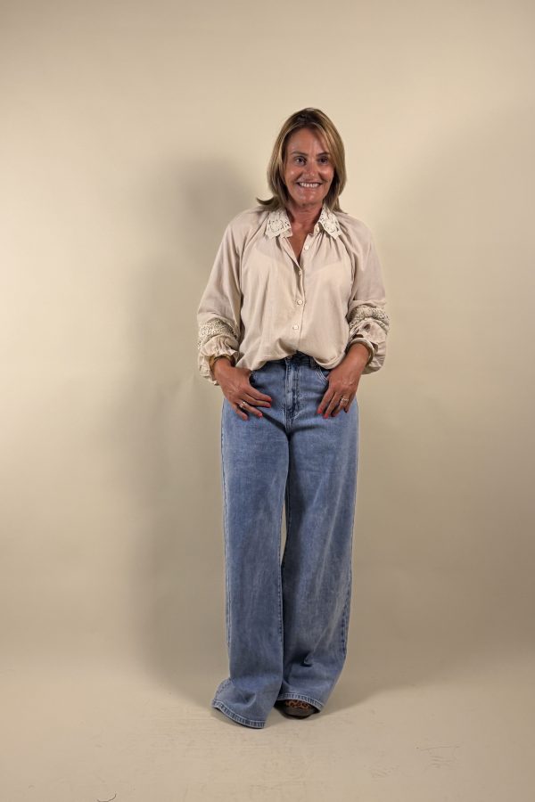 Alternative view of Chemise Estelle