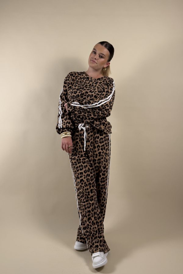 ensemble jogger léopard