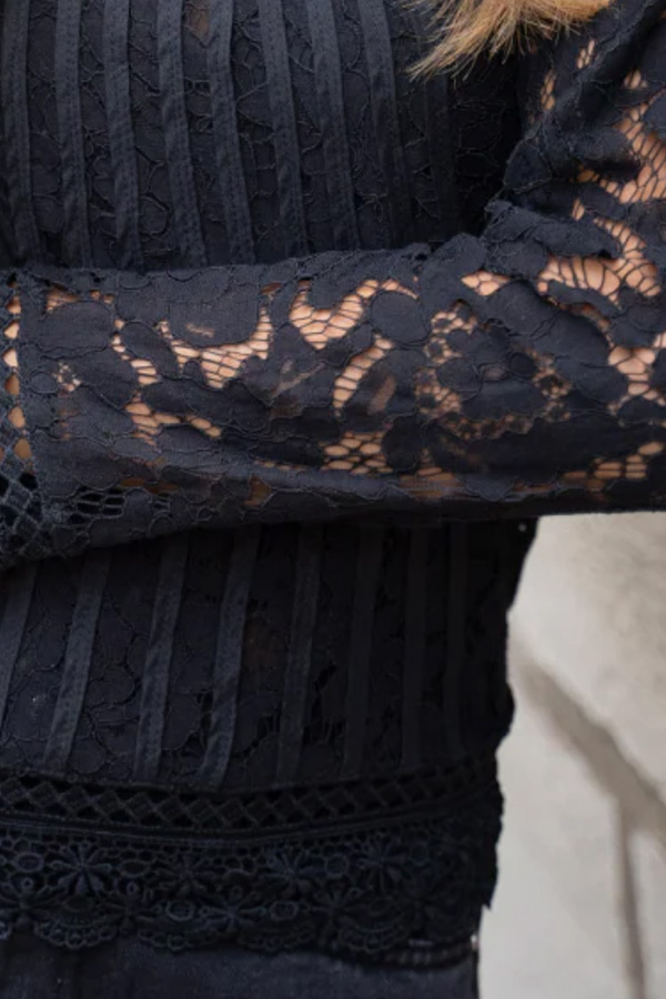 Alternative view of Valentine Blouse