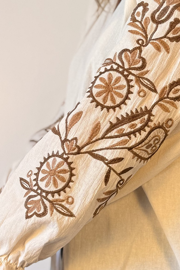 Alternative view of Blouse Carmen