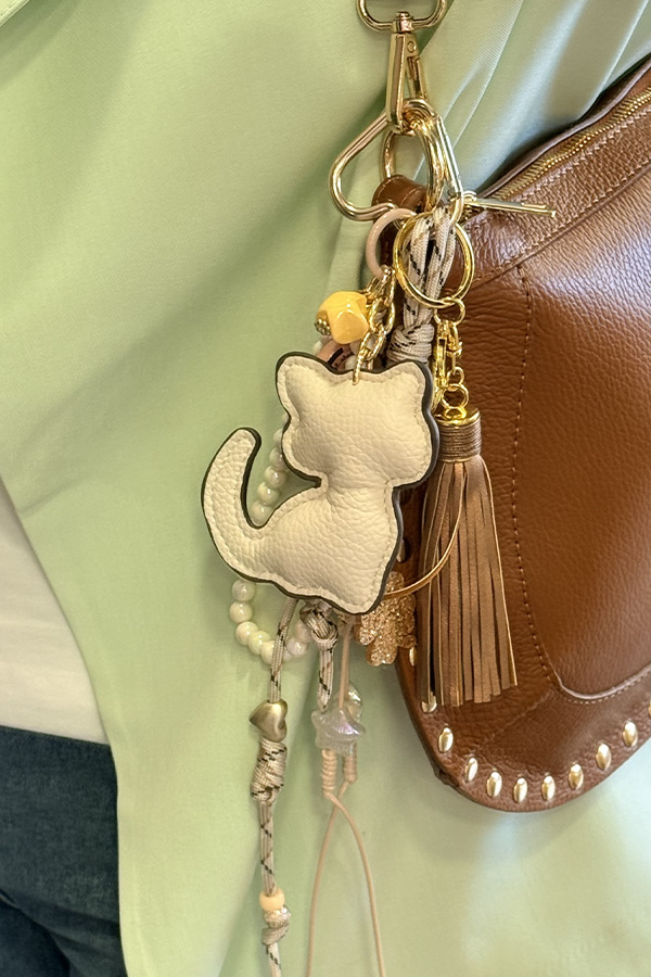 Alternative view of Bijou de sac / Porte-clés "Chat"