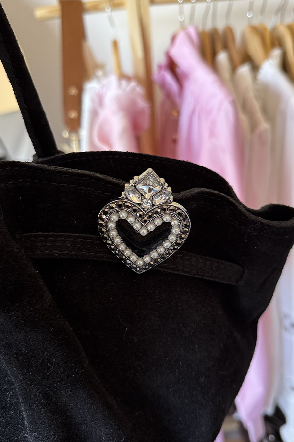 Alternative view of Clip Pince Coeur