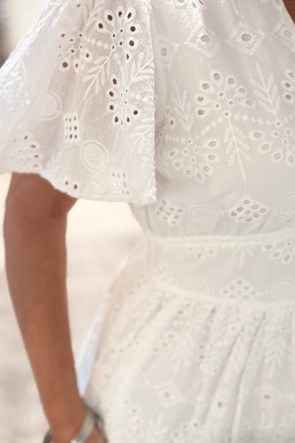 Robe Jalen – Robe Blanche en Broderie Anglaise 100% Coton