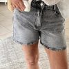 short jean gris femme