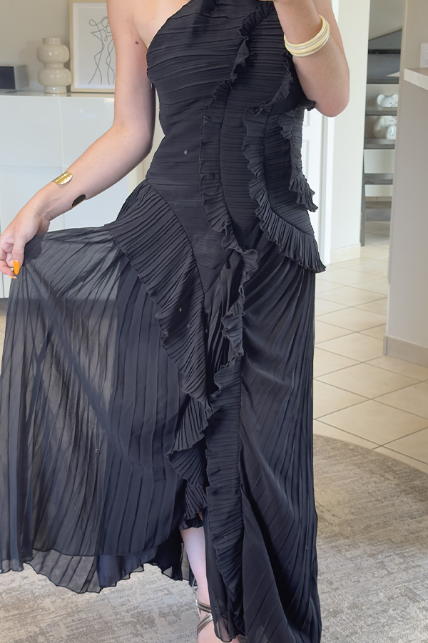 Robe Longue Plissée Noire à Volants