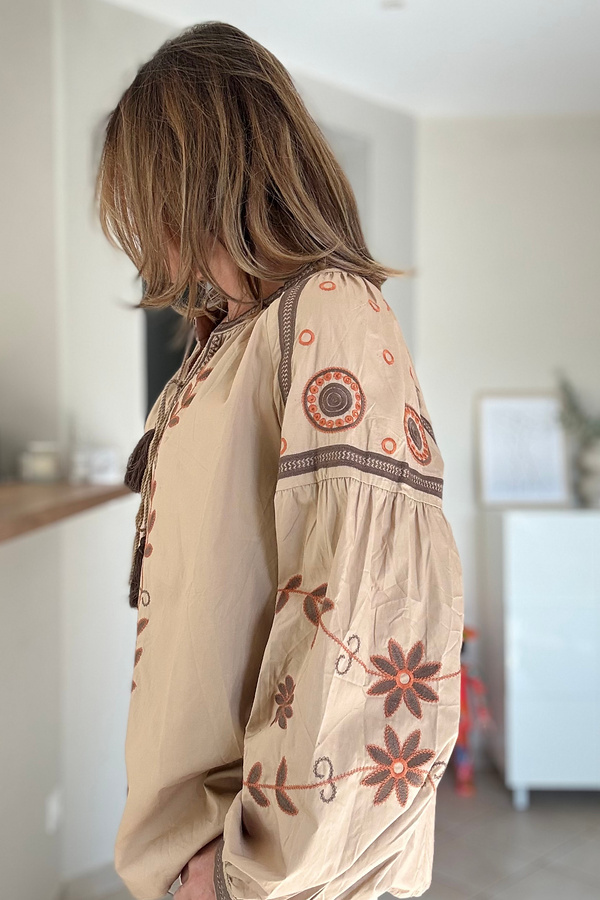 blouse bohème brodée femme