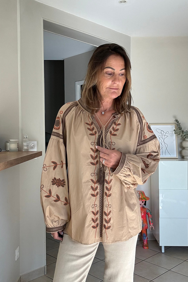 blouse bohème brodée femme